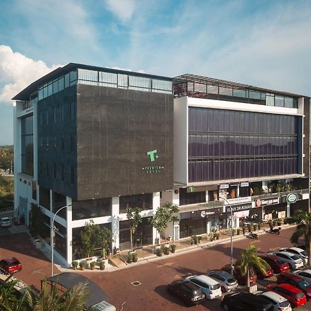 T+ Premium Hotel Алор-Сетар Экстерьер фото