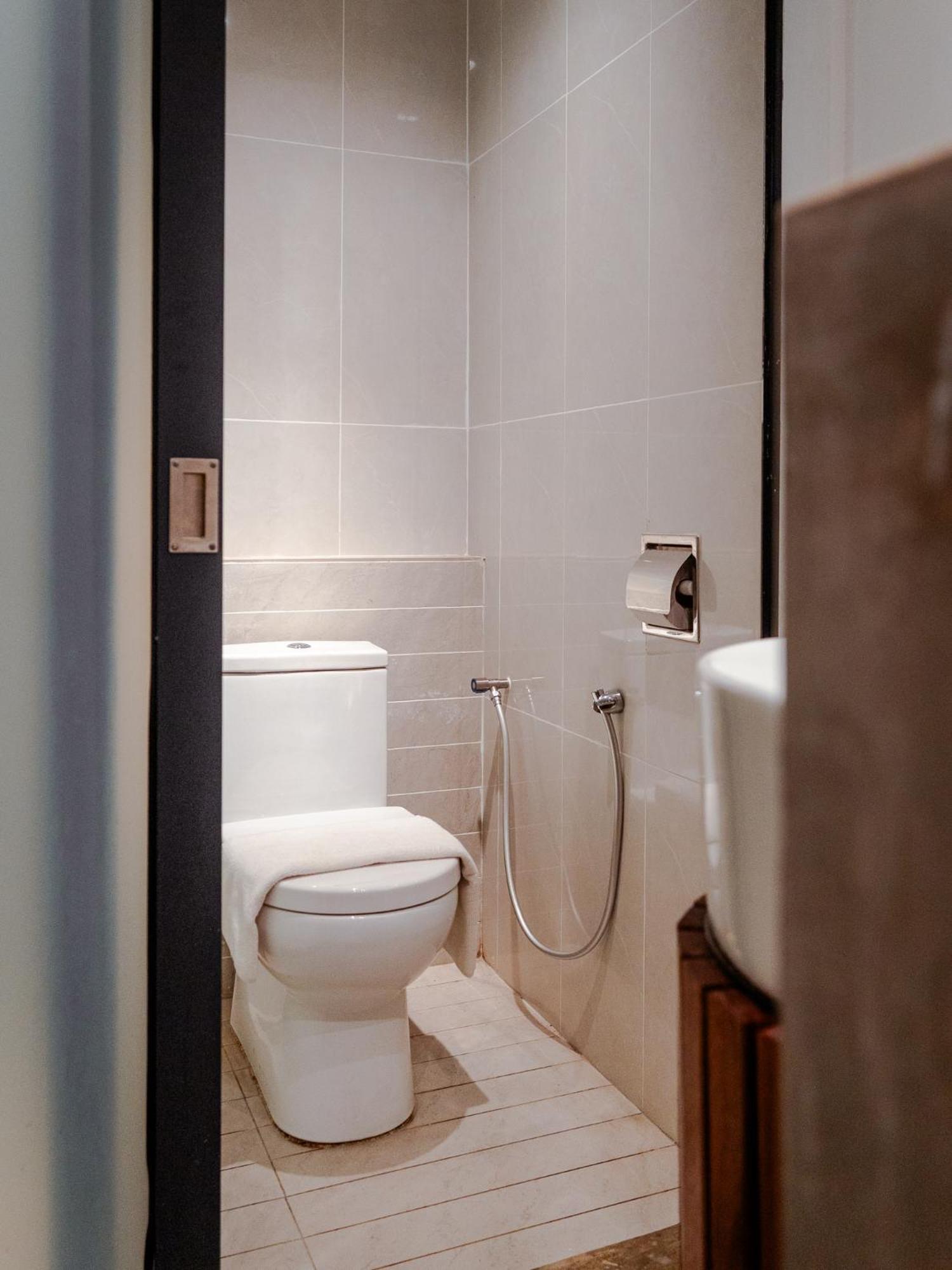 T+ Premium Hotel Алор-Сетар Экстерьер фото